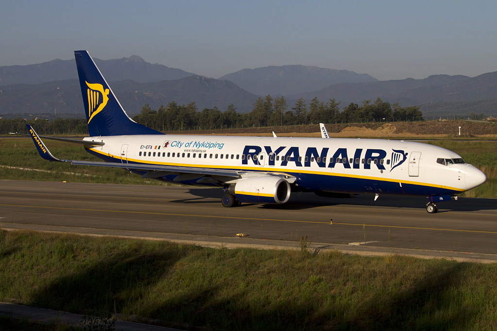 Ryanair, EI-EFA, Boeing, B737-8AS, 12.09.2010, GRO, Girona, Spain


