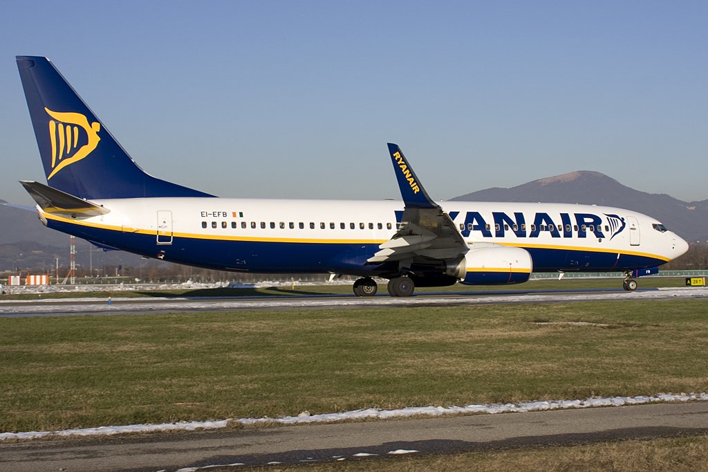 Ryanair, EI-EFB, Boeing, B737-8AS, 27.12.2009, BGY, Bergamo, Italy 

