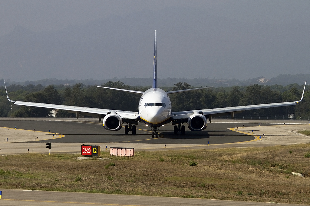 Ryanair, EI-EFC, Boeing, B737-8AS, 09.09.2012, GRO, Girona, Spain





