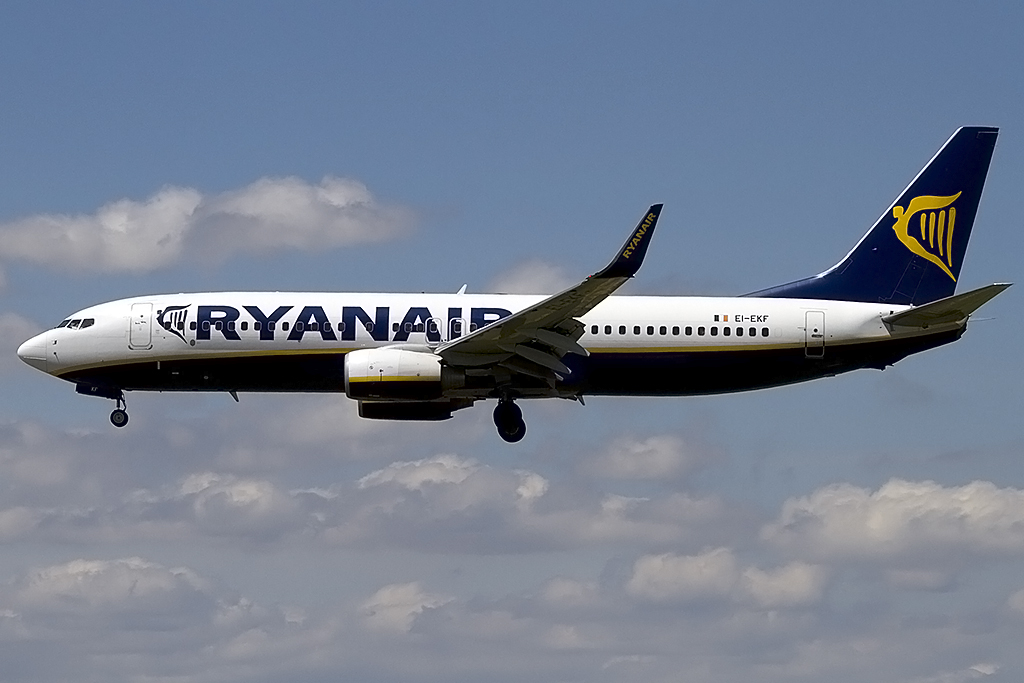 Ryanair, EI-EKF, Boeing, B737-8AS, 01.05.2013, BCN, Barcelona, Spain 


