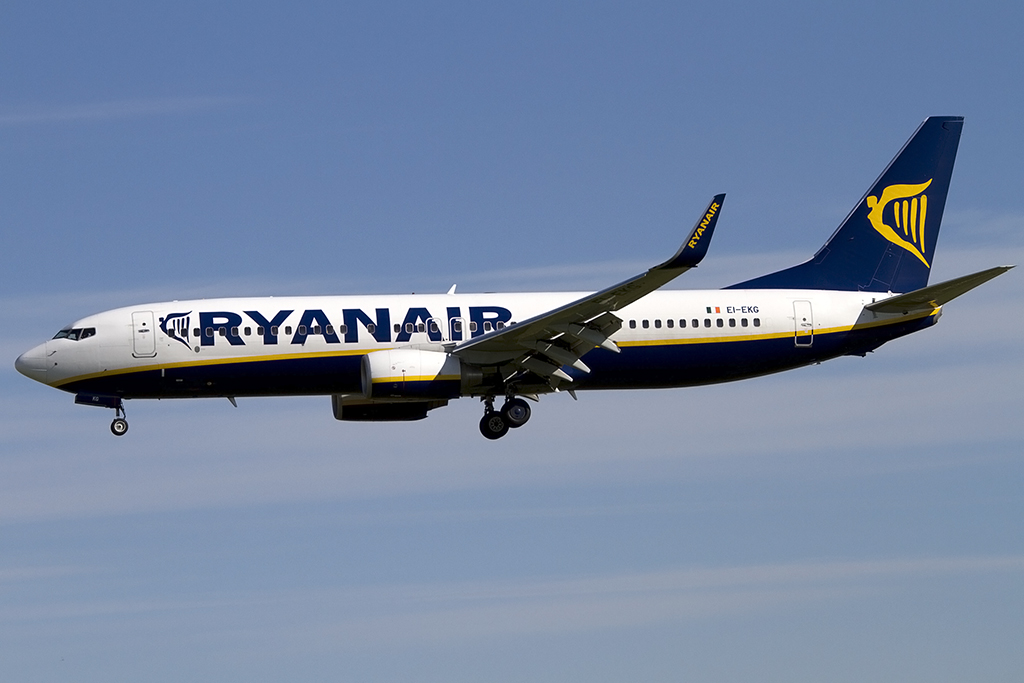 Ryanair, EI-EKG, Boeing, B737-8AS, 01.05.2013, BCN, Barcelona, Spain 




