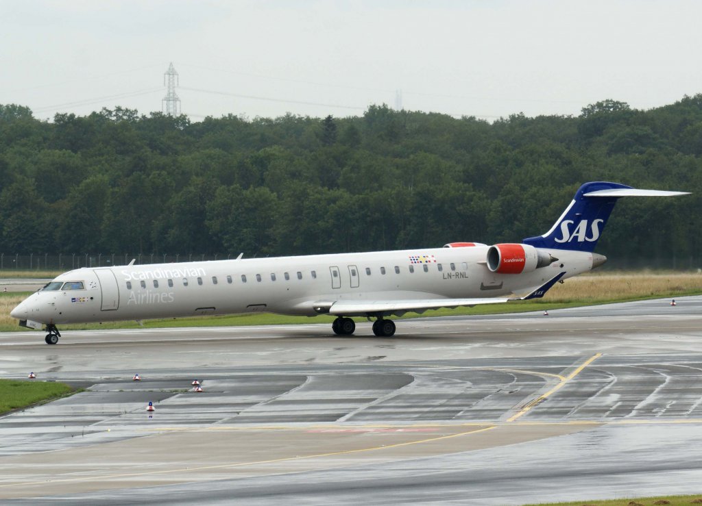 SAS, LN-RNL, Bombardier CRJ-900  Fafner Viking , 20.06.2011, DUS-EDDL, Dsseldorf, Germany 

