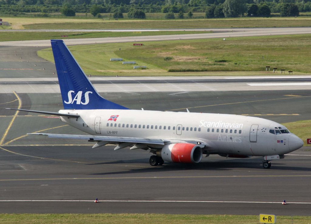 SAS, LN-RPF, Boeing 737-600 (Frede Viking), 2009.05.17, DUS, Dsseldorf, Germany