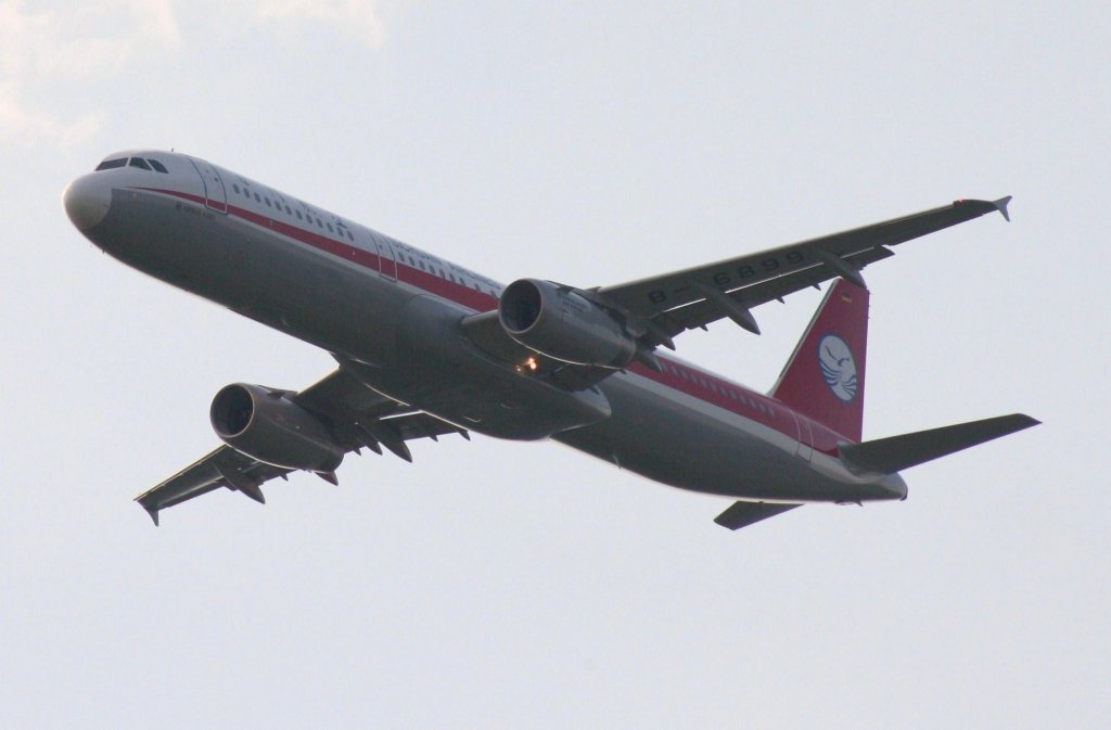 Sichuan Airlines,D-AVZB,Reg.B-6899,(c/n5233),Airbus A321-231,27.07.2012,HAM-EDDH,Hamburg,Germany(Testflug ber Flughafen Hamburg-HAM)