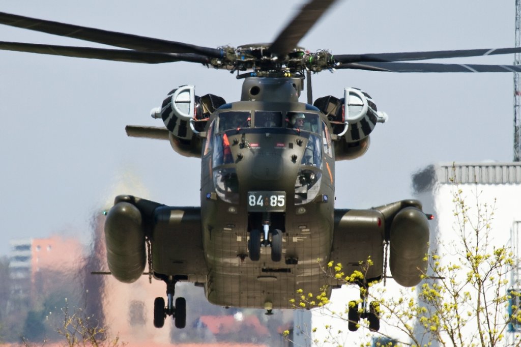 Sikorsky CH53/84+85/Eurocopter Donauwrth/21.04.2010.