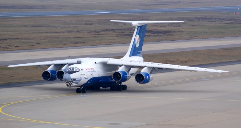 Silk Way IL-76 4K-AZ101 am 22.03.2013 in Kln/Bonn