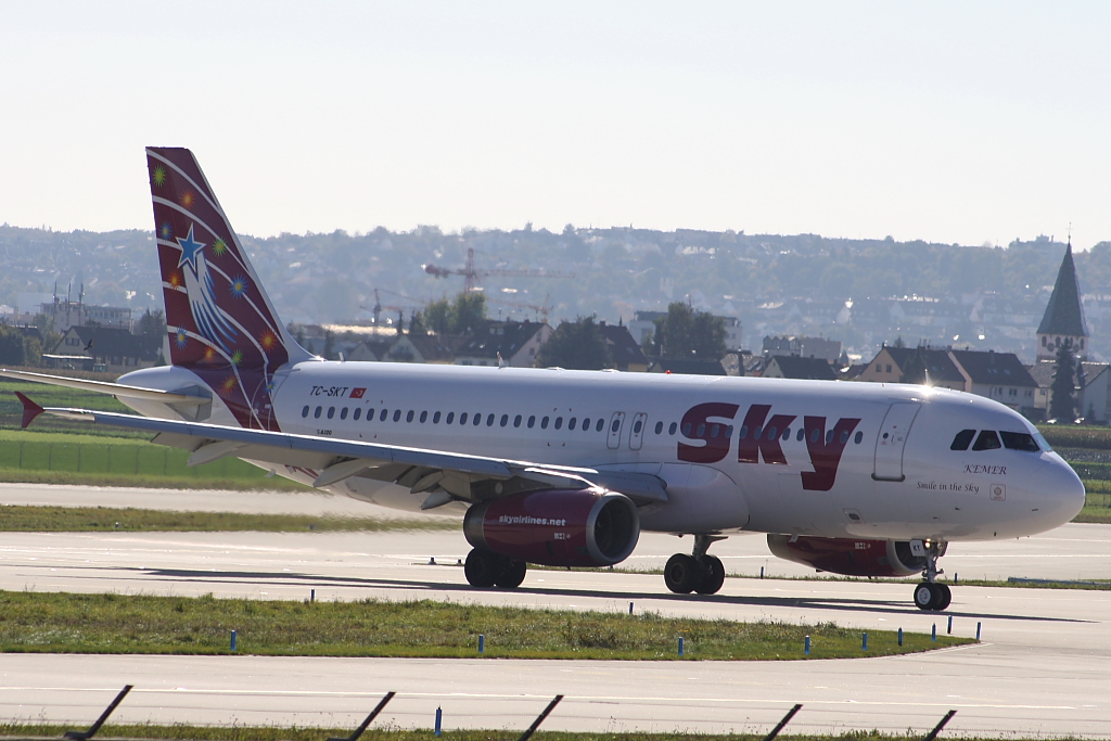 Sky Airlines 
Airbus A320-232
Stuttgart
10.10.10