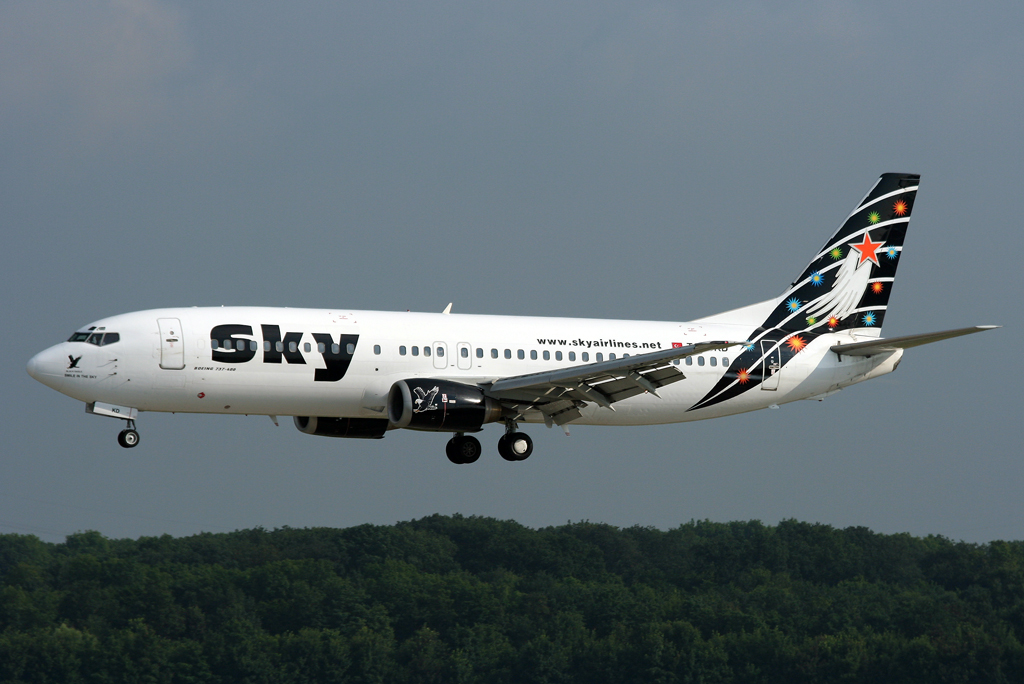 Sky B737-400 TC-SKD im Anflug auf die 23L in DUS / EDDL / Dsseldorf am 15.06.2008