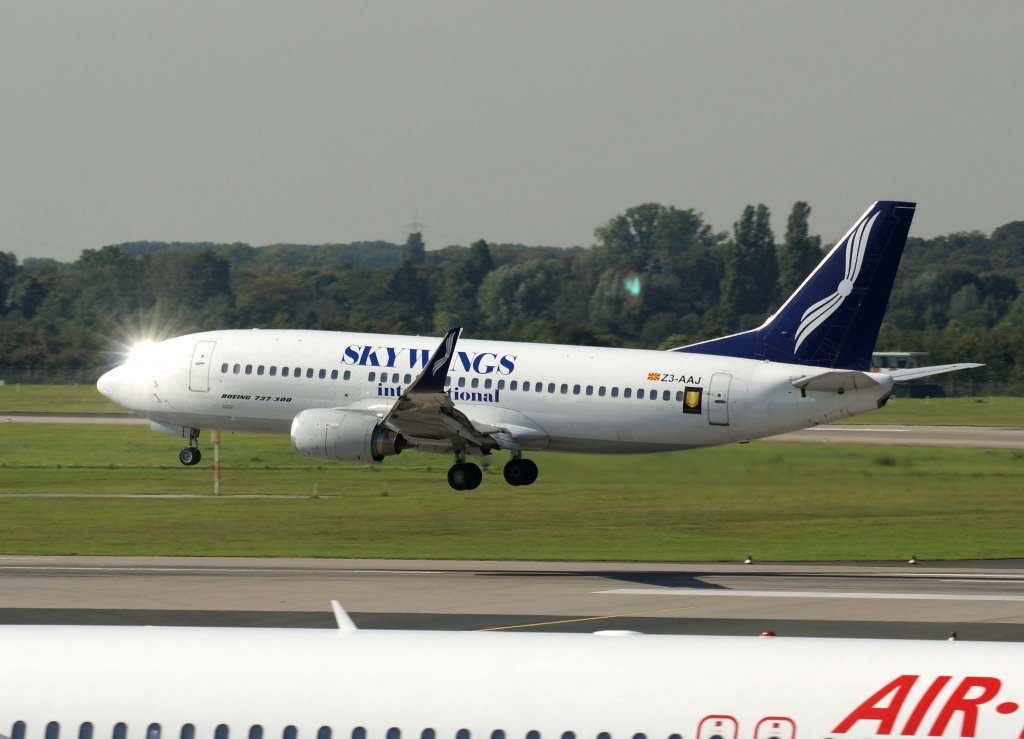 Skywings International, Z3-AAJ, Boeing 737-300, 2010.09.22, DUS-EDDL, Dsseldorf, Germany 

