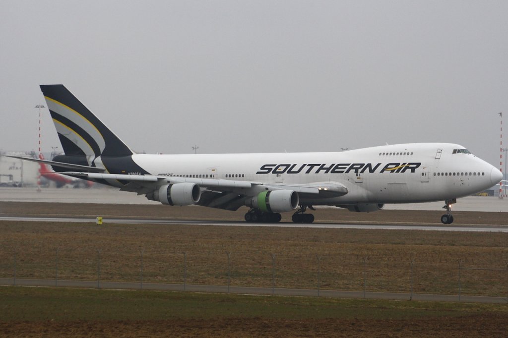 Southern Air 
Boeing 747-230F(SCD) 
N760SA 
STR Stuttgart [Echterdingen], Germany 
06.03.11

