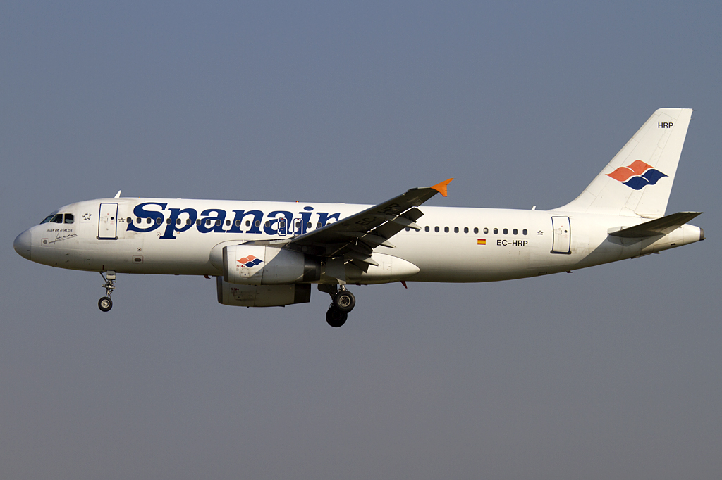 Spanair, EC-HRP, Airbus, A320-232, 06.09.2010, BCN, Barcelona, Spain 


