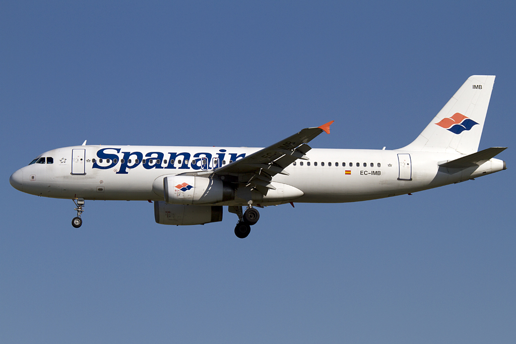 Spanair, EC-IMB, Airbus, A320-232, 19.09.2010, BCN, Barcelona, Spain 





