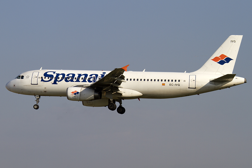 Spanair, EC-IVG, Airbus, A320-232, 06.09.2010, BCN, Barcelona, Spain 




