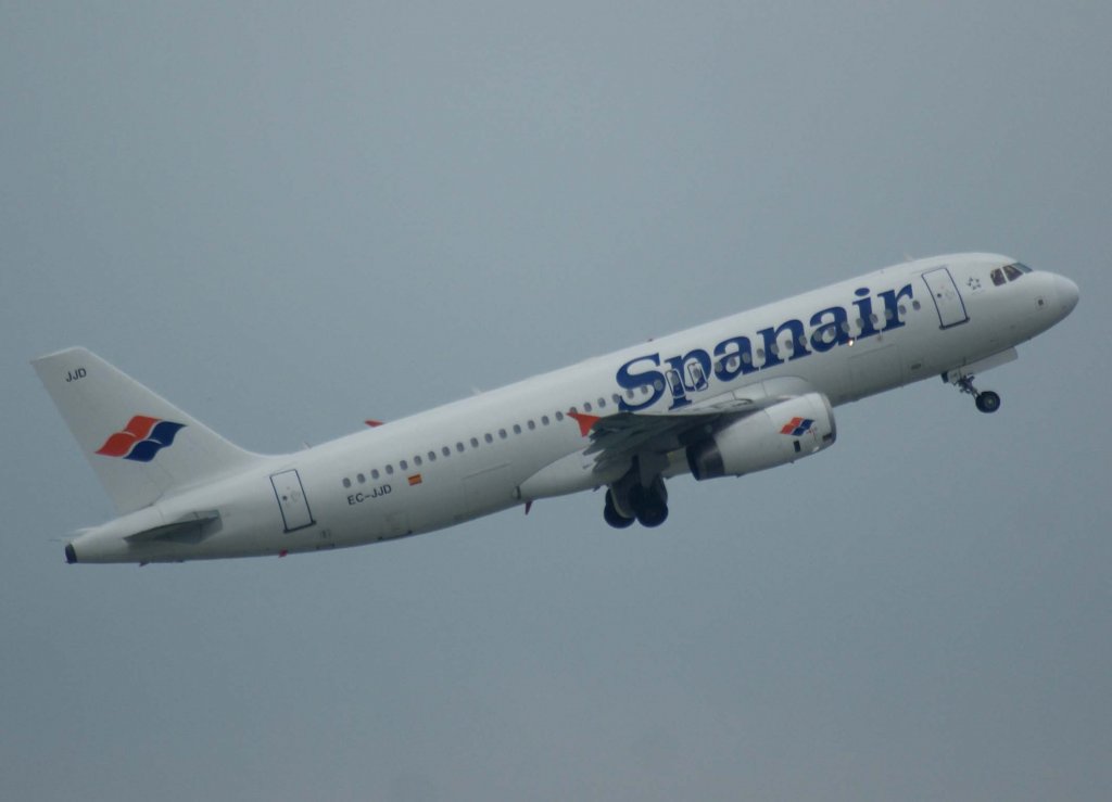 Spanair, EC-JJD, Airbus A 320-200, 2009.06.27, MUC-EDDM, München, Germany 

