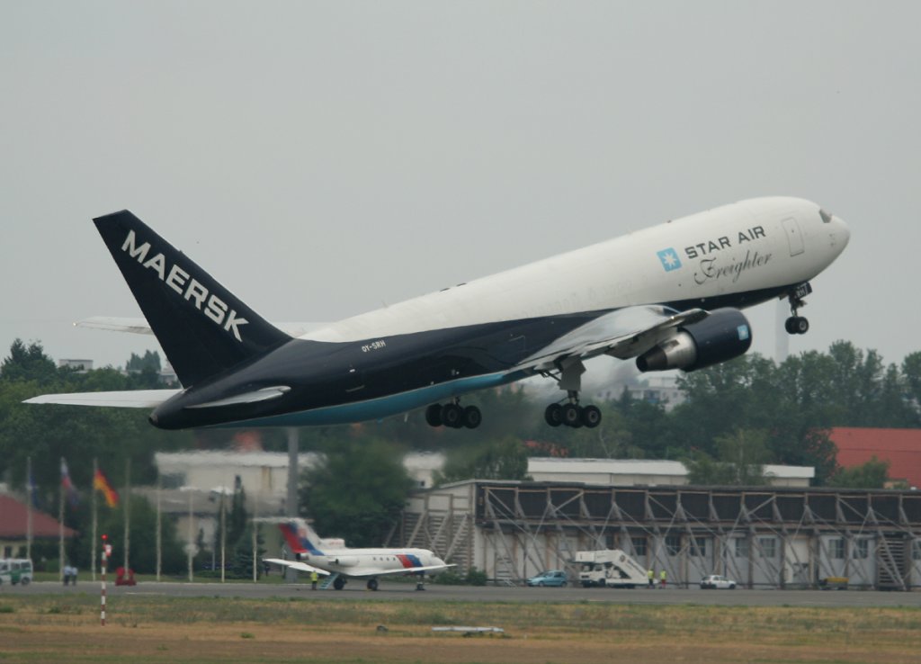 Star Air B 767-204(BDSF) OY-SRH beim Start in Berlin-Tegel am 03.07.2012