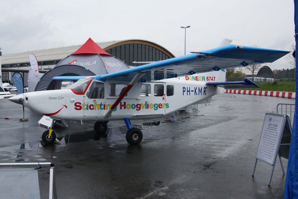 Stichting Hoogvliegers, PH-KMR  Anne Cor , GippsAero (Gippsland), G-8 TC-320 Airvan, 18.04.2012, Aero 2012 (EDNY-FDH), Friedrichshafen, Germany