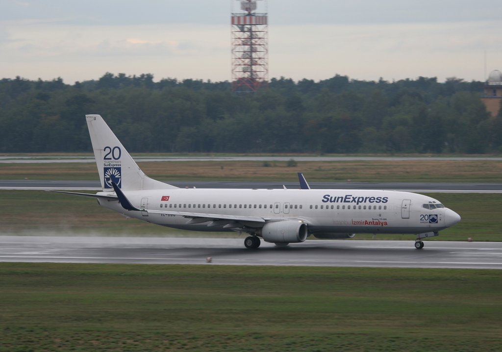 SunExpress B 737-86Q TC-SUU beim Start in Berlin-Tegel am 04.09.2010