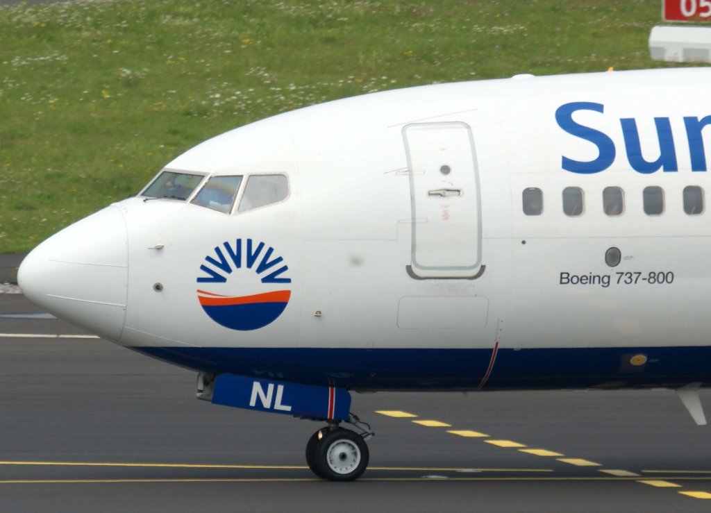 SunExpress, TC-SNL, Boeing 737-800 wl (Bug/Nose ~ neue SE-Lackierung), 28.07.2011, DUS-EDDL, Dsseldorf, Germany 


