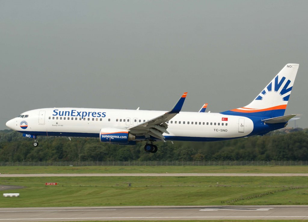 SunExpress, TC-SNO, Boeing 737-800 WL (neue SunExpress-Lackierung), 2010.09.23, DUS-EDDL, Dsseldorf, Germany 

