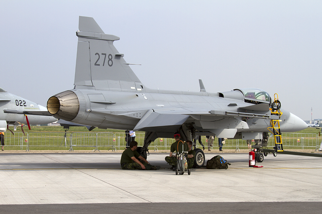 Sweden - Air Force, 39278, Saab, JAS-39C Gripen, 11.06.2010, SXF, Berlin-Schnefeld, Germany 



