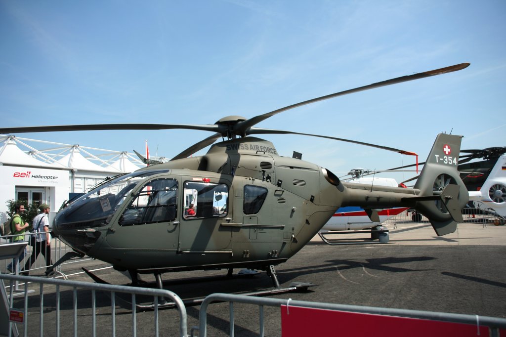 Swiss Air Force EC 135 T-354 am 09.06.2010 auf der ILA in Berlin-Schnefeld
