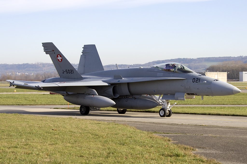 Swiss - Air Force, J-5021, McDonnell Douglas, FA-18C Hornet, 25.11.2009, LSMP, Payerne, Switzerland 

