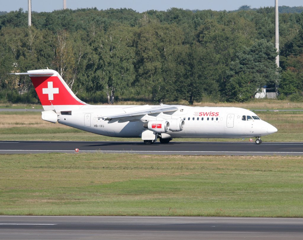 Swiss Avro Regjet RJ100 HB-IXU nach der Landung in Berlin-Tegel am 05.09.2010