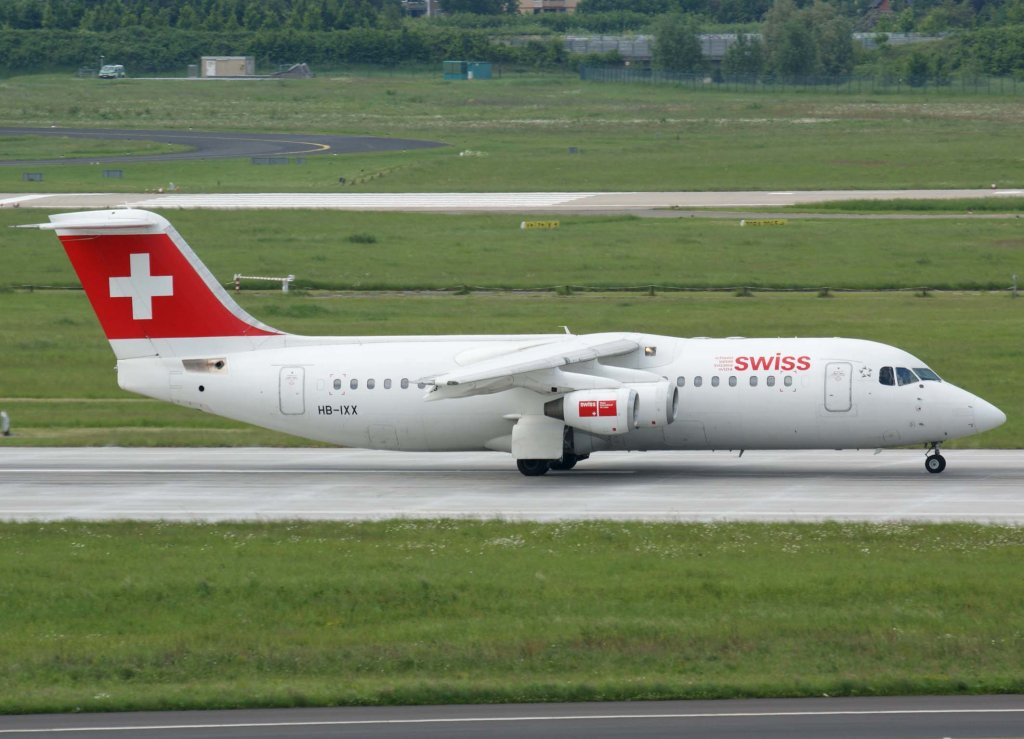 Swiss European Air Lines, HB-IXX, BAe 146-300 / Avro RJ-100 (Silberen-2319m), 2009.05.13, DUS, Dsseldorf, Germany