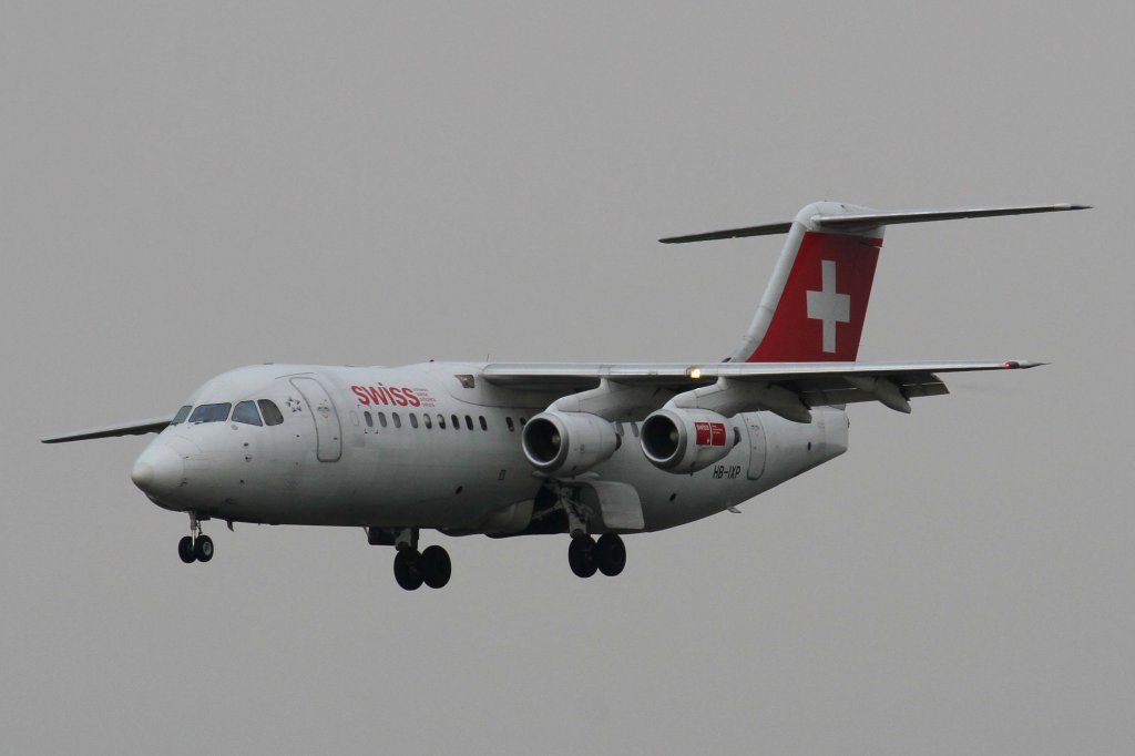 Swiss European Airlines, HB-IXP  Chestenberg - 647m , BAe/Avro, 146-300/RJ-100, 10.11.2012, DUS-EDDL, Dsseldorf, Germany 