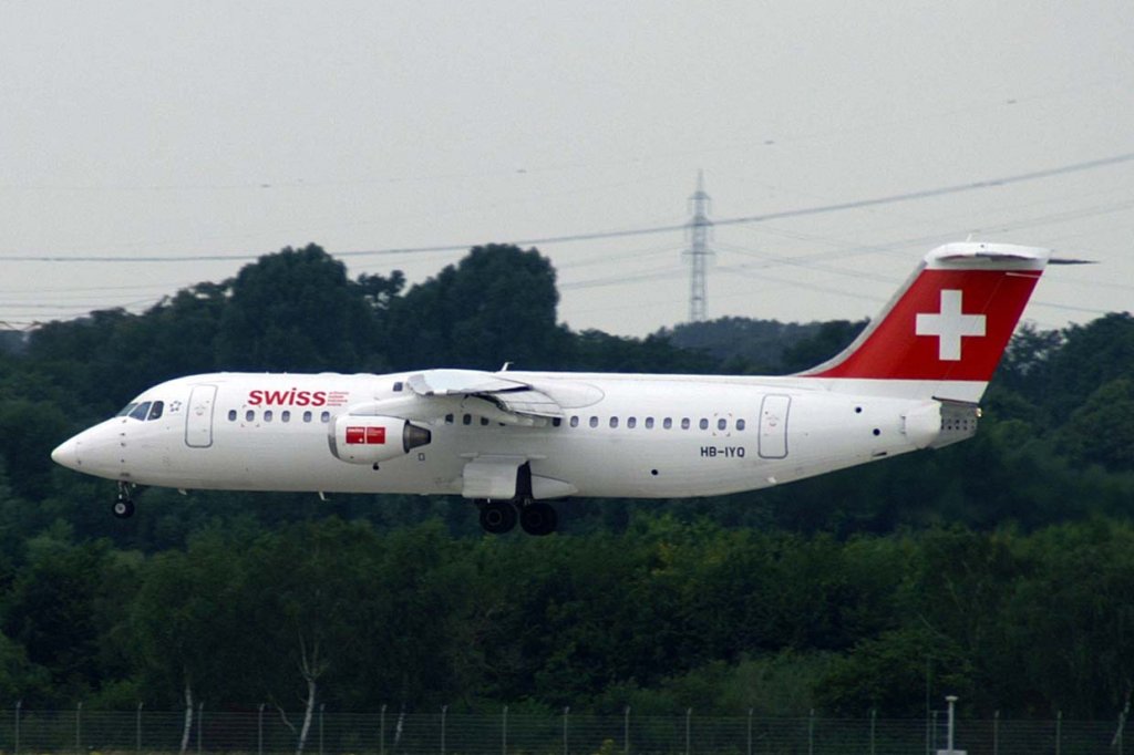 Swiss European Airlines, HB-IYQ, BAe 146-300/Avro RJ-100  Piz Buin-3312m , 2007.07.18, DUS-EDDL, Dsseldorf, Germany 


