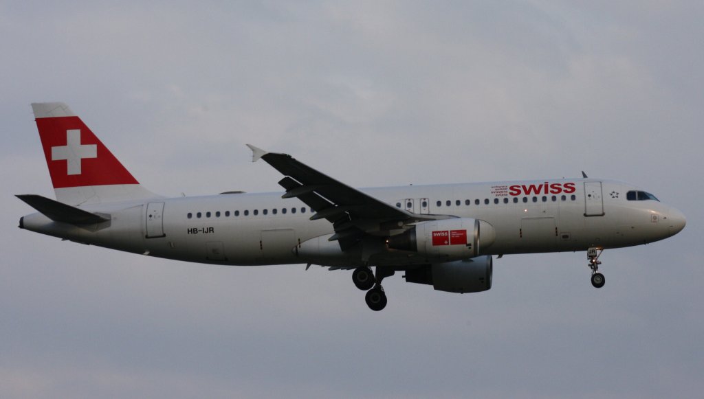 Swiss,HB-IJR,(c/n703),Airbus A320-214,02.08.2012,HAM-EDDH,Hamburg,Germany