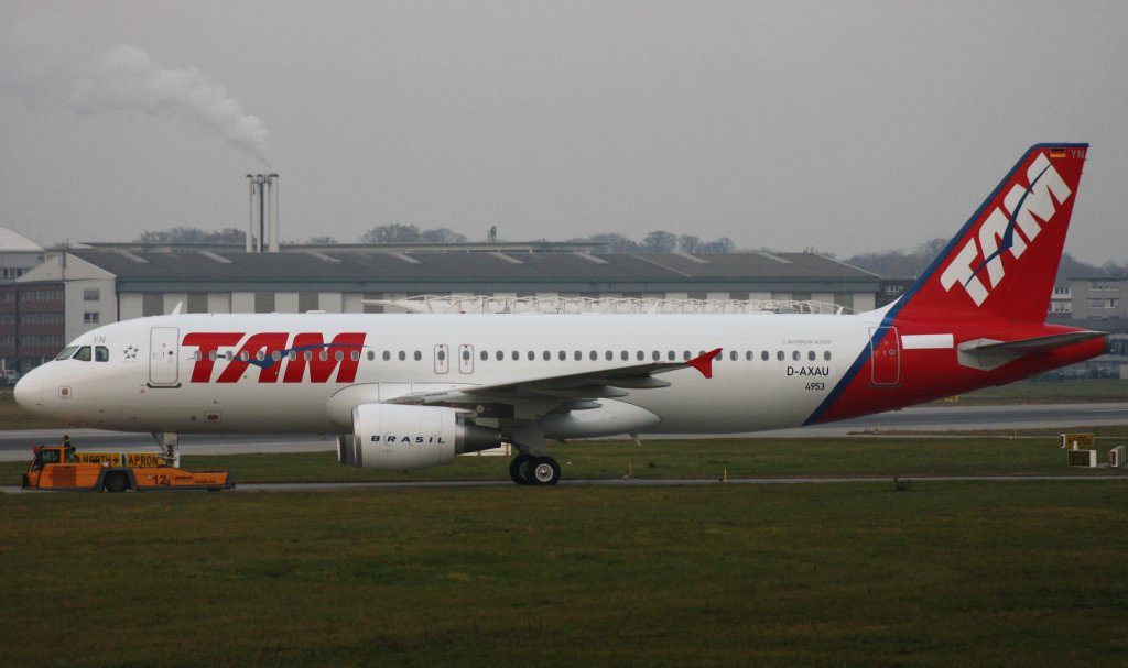 TAM,D-AXAU (c/n 4953),Airbus A320-214,23.11.2011,XFW-EDHI,Hamburg-Finkenwerder,Germany