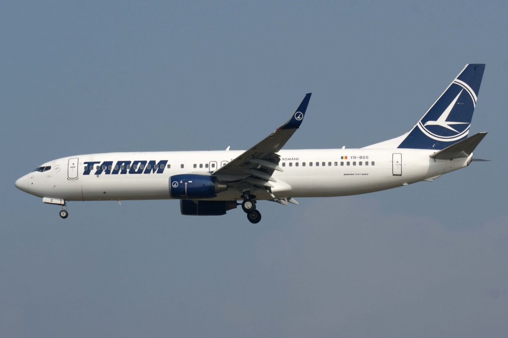 Tarom, YR-BGS  Sibiu , Boeing, 737-800 wl, 13.04.2012, FRA-EDDF, Frankfurt, Germany

