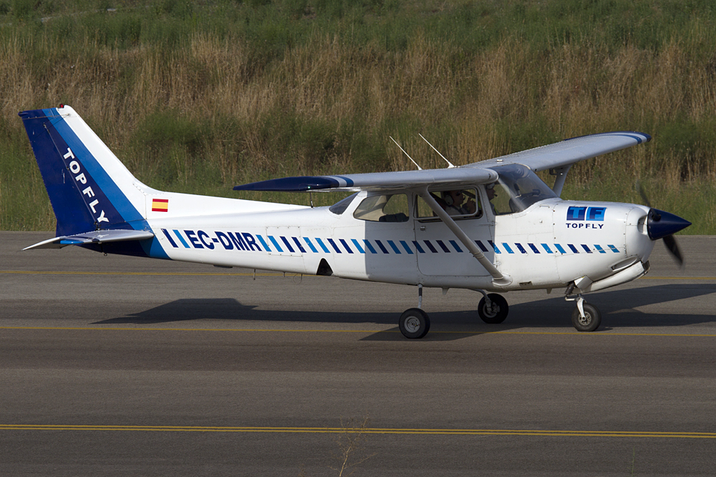 Topfly, EC-DMR, Cessna, 172RG Cutlass, 05.09.2010, GRO, Girona, Spain 




