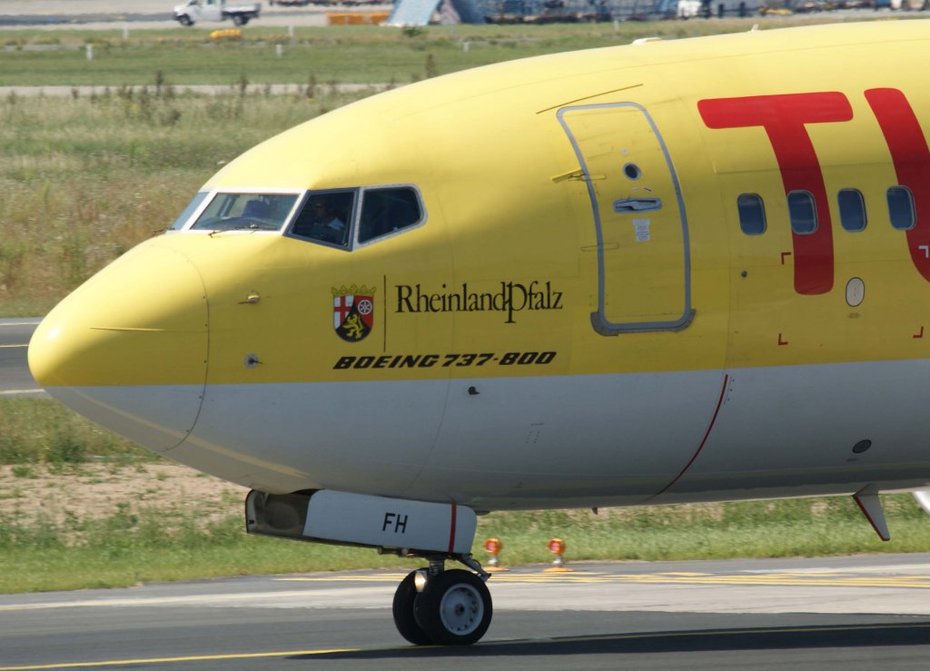 TUIfly, D-AHFH  Rheinland Pfalz , Boeing 737-800 WL (Bug/Nose), 02.08.2011, FRA-EDDF, Frankfurt, Germany