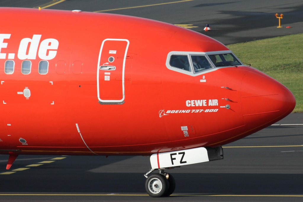 TUIfly, D-AHFZ  CEWE AIR , Boeing, 737-800 wl (Bug/Nose), 10.11.2012, DUS-EDDL, Dsseldorf, Germany 