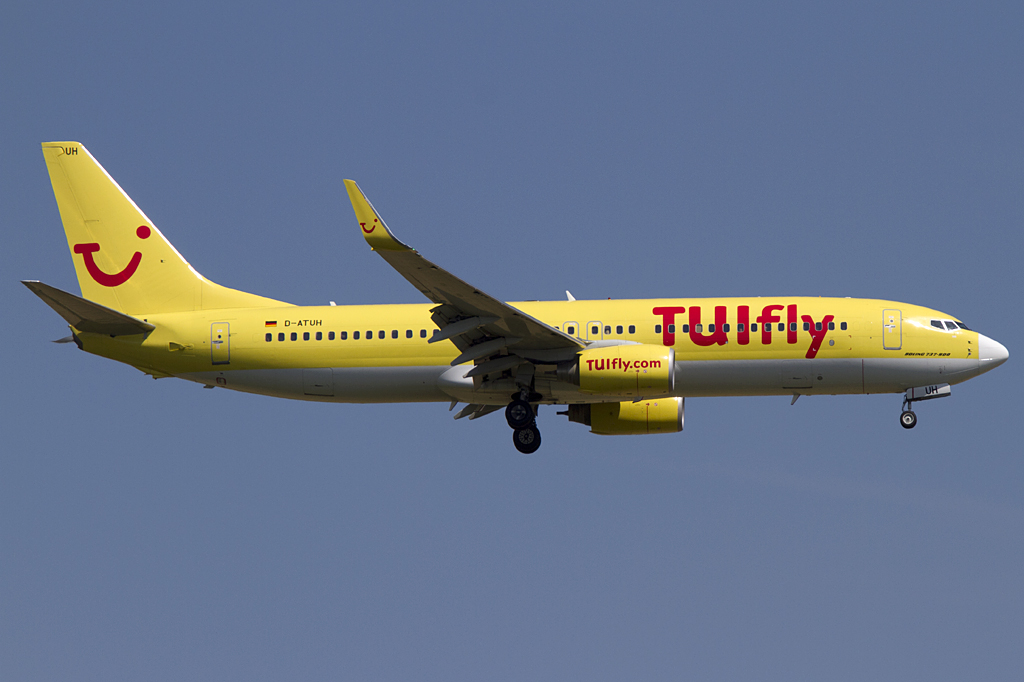 TUIfly, D-ATUH, Boeing, B737-8K5, 12.07.2011, STR, Stuttgart, Germany 




