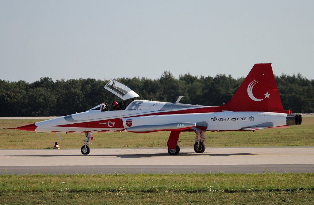 Turkey Air Force, Turkish Stars, Canadair(Northrop) NF-5A Fredom Fighter 70-3048, ILA 2012, 16.09.2012