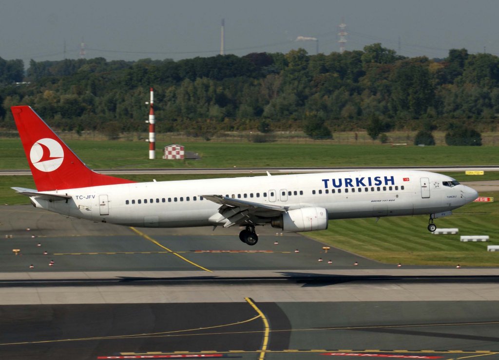 Turkish Airlines, TC-JFV, Boeing 737-800 wl (Tuncelli), 2008.09.26, DUS, Dsseldorf, Germany