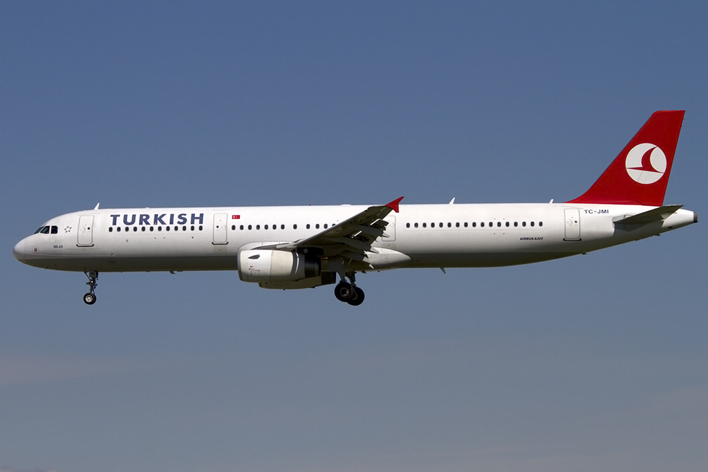 Turkish Airlines, TC-JMI, Airbus, A321-232, 01.05.2013, BCN, Barcelona, Spain 
