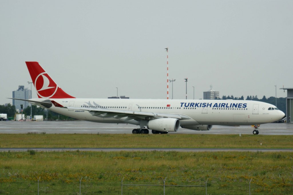 Turkish Airlines, TC-JNK  Sanliurfa , Airbus, A 330-300, 21.04.2012, STR-EDDS, Stuttgart, Germany 