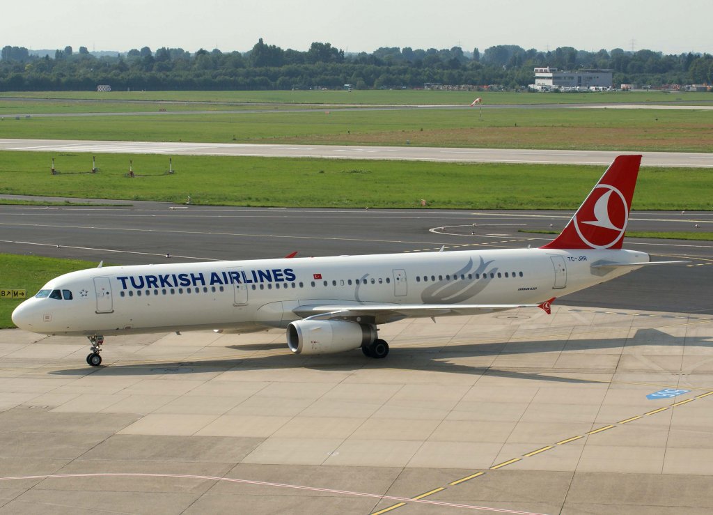 Turkish Airlines, TC-JRR, Airbus A 321-200 (neue TA-Lackierung), 28.07.2011, DUS-EDDL, Dsseldorf, Germany