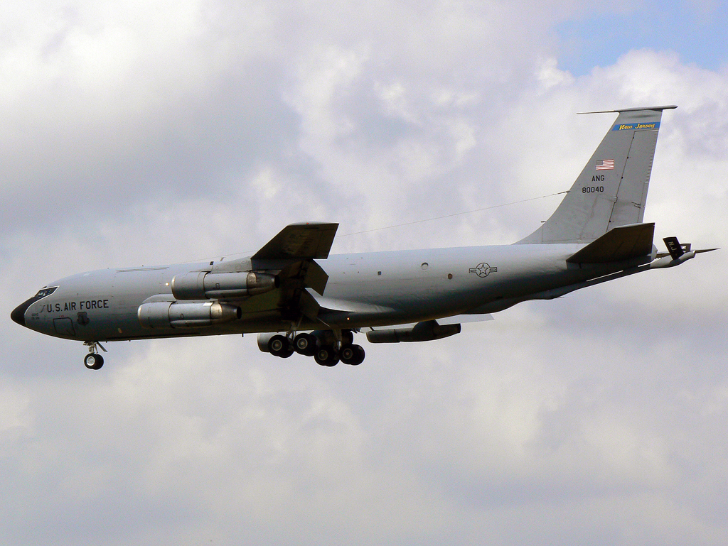 U. S. Air Force KC-135E ANG 58-0040 im Anflug auf 27 in GKE / ETNG / Geilenkirchen am 10.07.2007