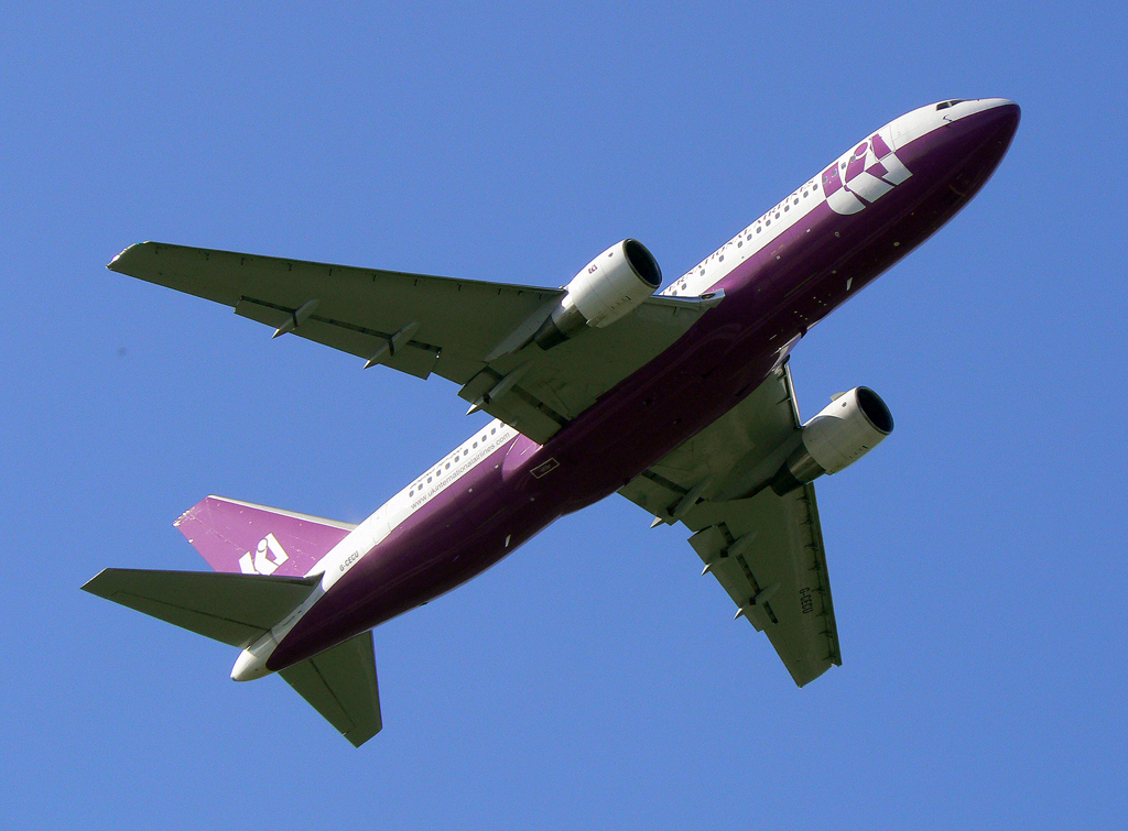 UK Aviantion B767-200 G-CECU nach dem Takeoff auf 05R in DUS / EDDL / Düsseldorf am 07.10.2007