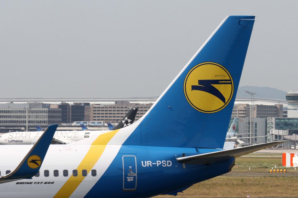Ukraine International Airlines, UR-PSD, Boeing, 737-800 wl (Seitenleitwerk/Tail), 10.09.2012, FRA-EDDF, Frankfurt, Germany