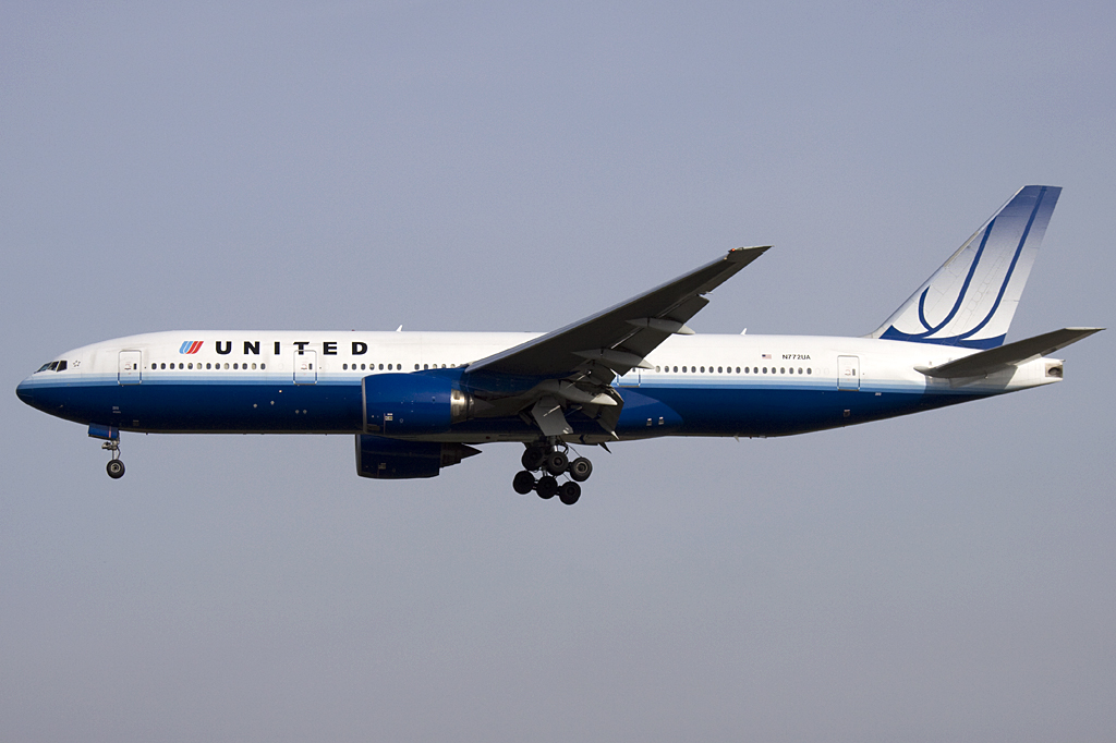 United Airlines, N772UA, Boeing, B777-222, 02.04.2010, FRA, Frankfurt, Germany 

