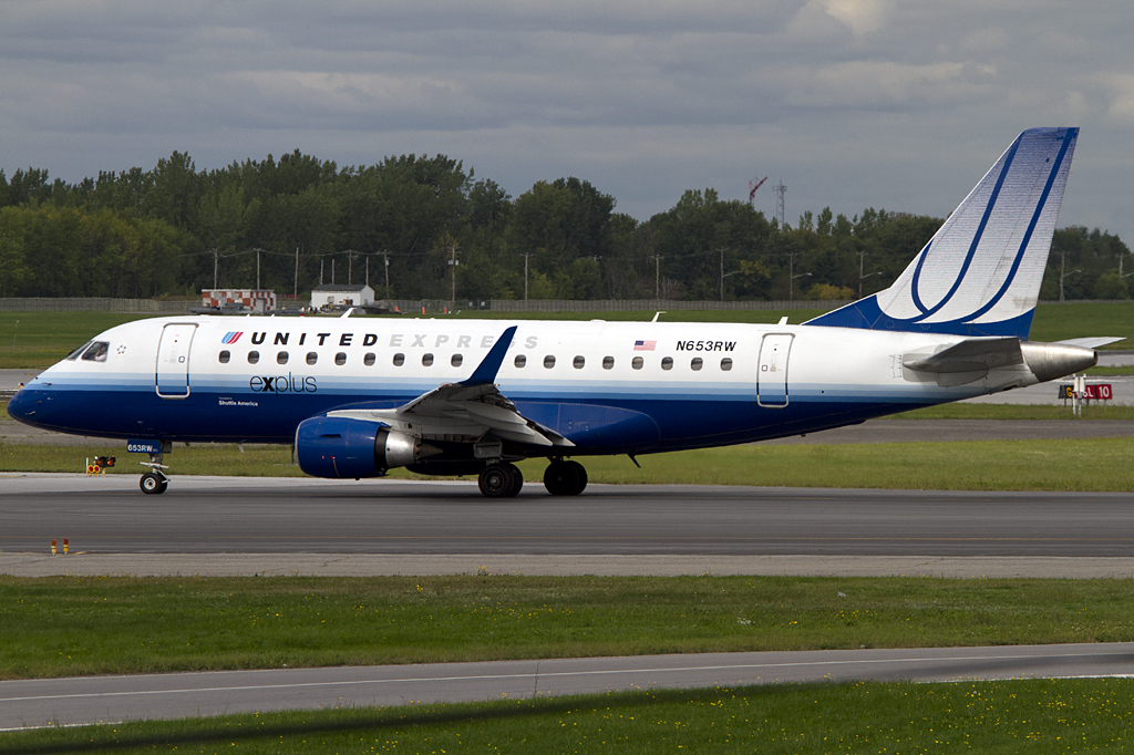 United Express, N653RW, Embraer, EMB-170SE, 06.09.2011, YUL, Montreal, Canada 







