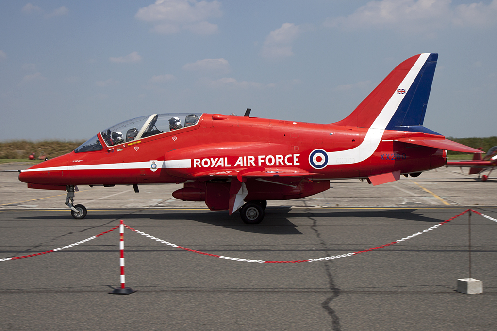 United Kingdom - Air Force, XX260, BAe, Hawk T1A, 26.06.2010, LFQI, Cambrai-Epinoy, France


