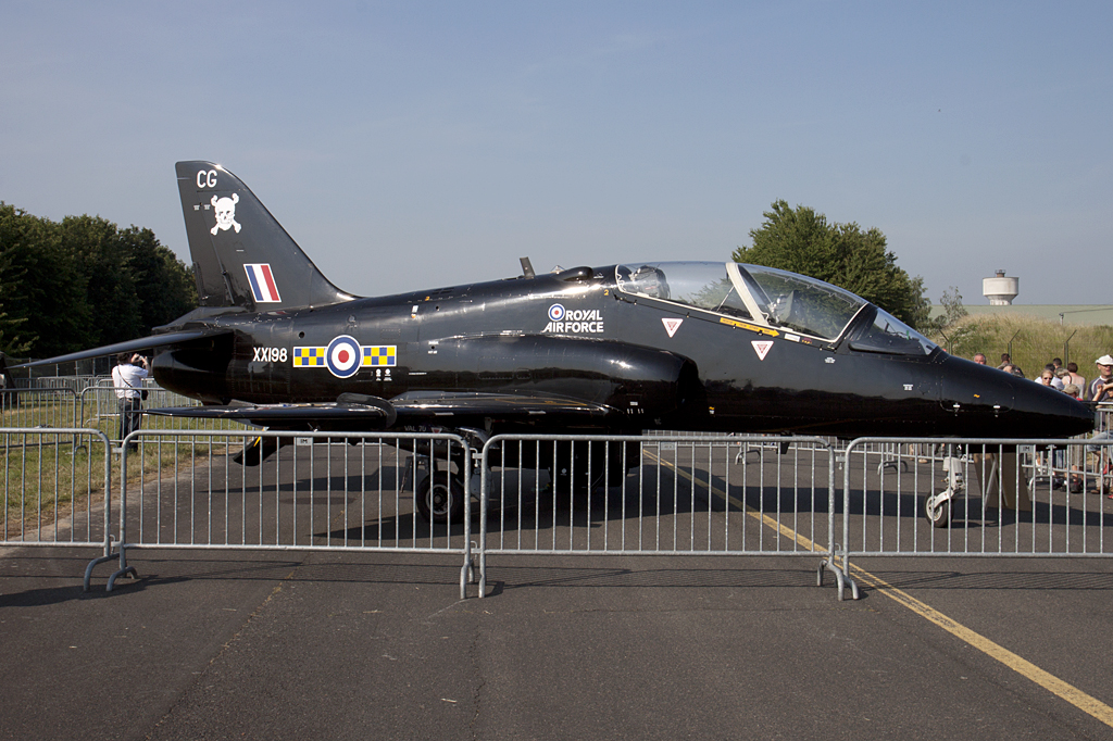 United Kingdom - Air Force, XX198, Hawker, Hawk-T1A, 26.06.2010, LFQI, Cambrai-Epinoy, France 


