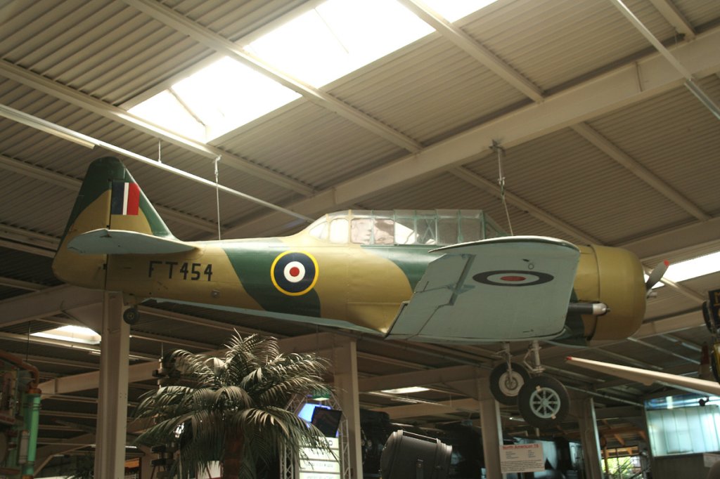 United Kingdom Air Force, Noorduyn(North American), AT-16ND, Harvard, FT-454, Sinsheim, 13.08.2012